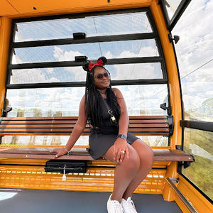 Meet your Posher, Jennifer